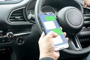 運転中のスマホ操作